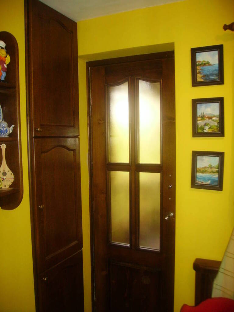 Интериорна врата